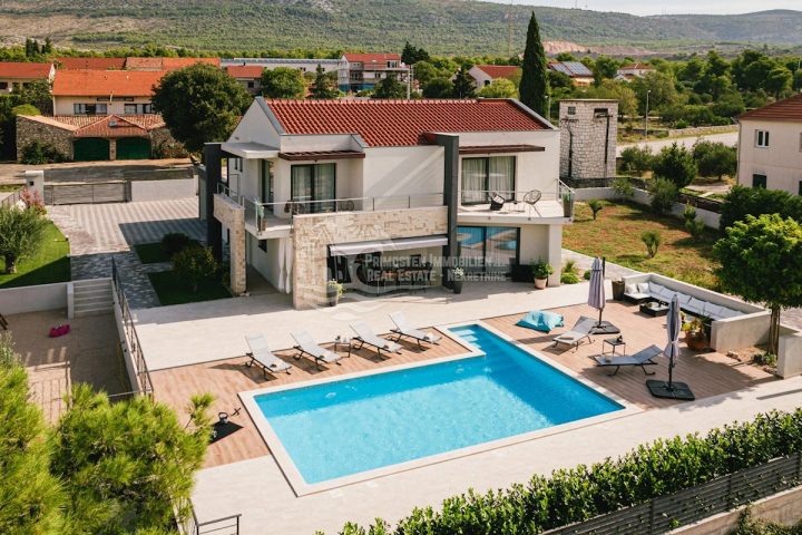 House for sale 228 m² – Šibenik