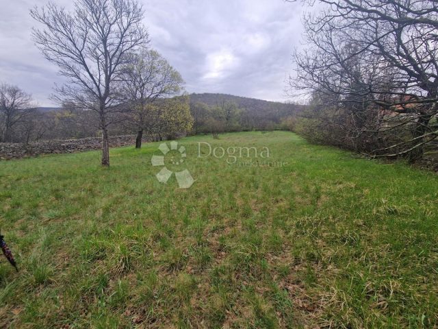 Terreno in vendita 3900 m² – Škrljevo