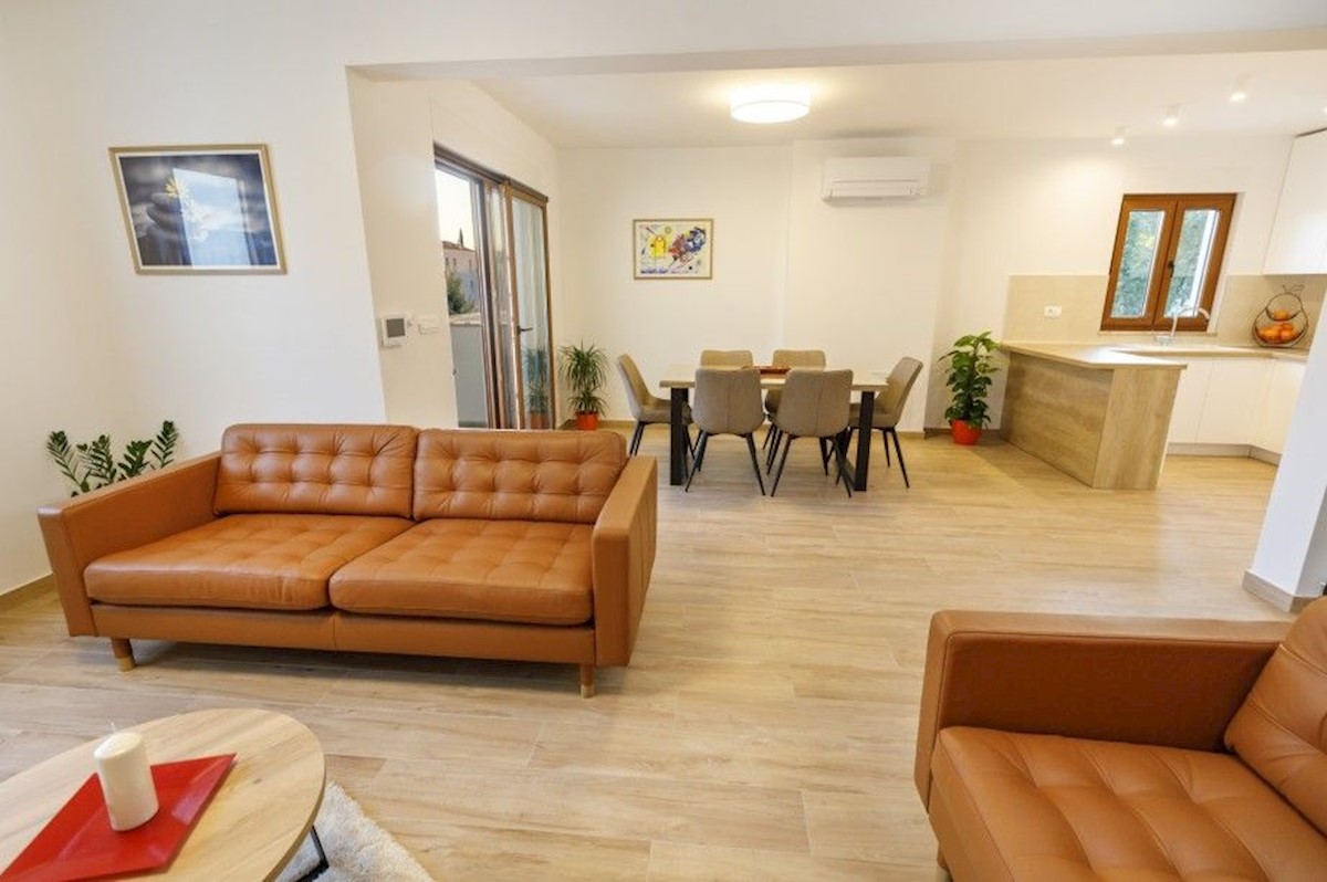 House For sale - SPLITSKO-DALMATINSKA KAŠTELA
