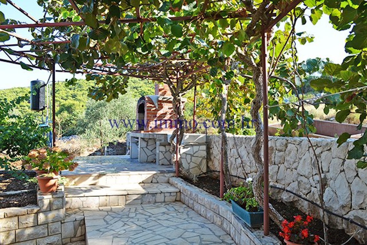 House For sale - SPLITSKO-DALMATINSKA ČIOVO