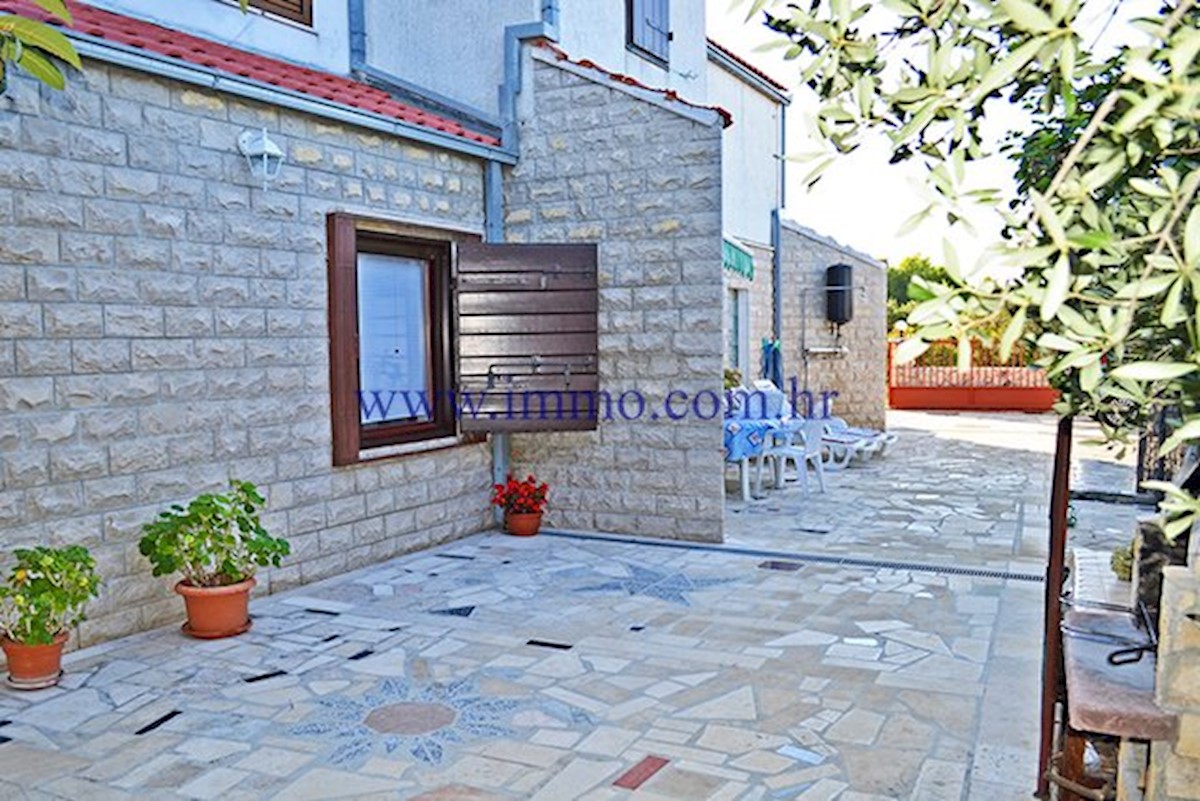 House For sale - SPLITSKO-DALMATINSKA ČIOVO