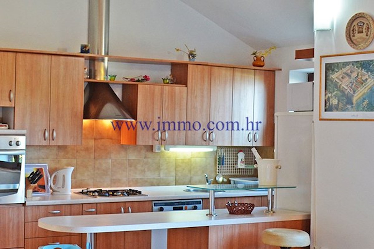 House For sale - SPLITSKO-DALMATINSKA ČIOVO