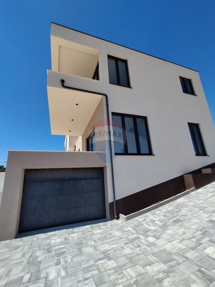 Casa In vendita - ŠIBENSKO-KNINSKA VODICE