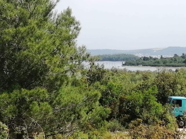 Działka na sprzedaż 1594 m² – Ždrelac