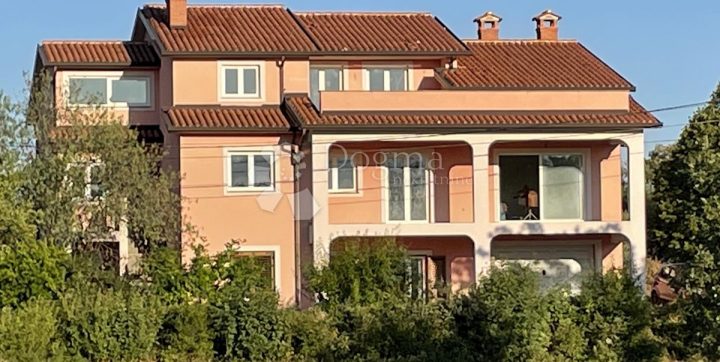 Casa in vendita 647 m² – Labin