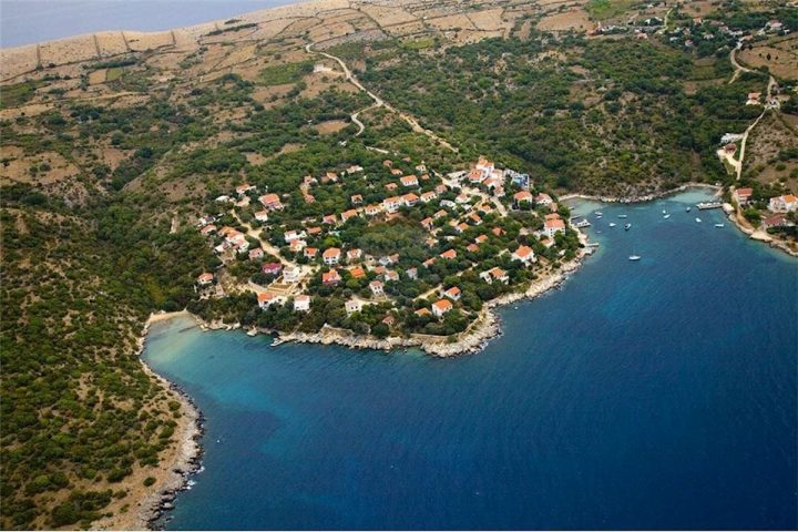 Land for sale 757 m² – Potočnica