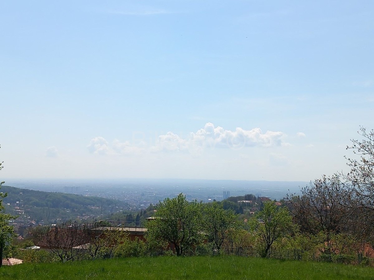 Pozemok Na predaj - GRAD ZAGREB ZAGREB