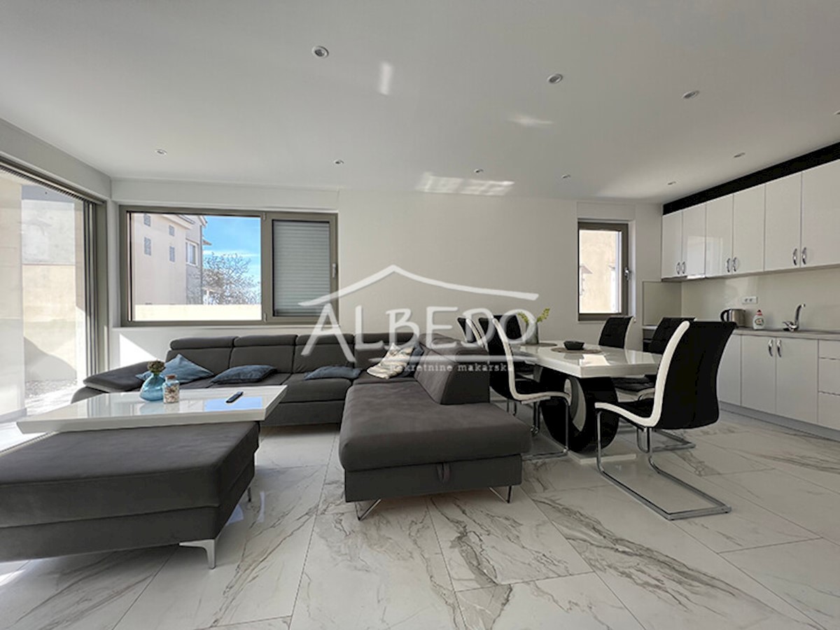 Apartma Na predaj - SPLITSKO-DALMATINSKA MAKARSKA