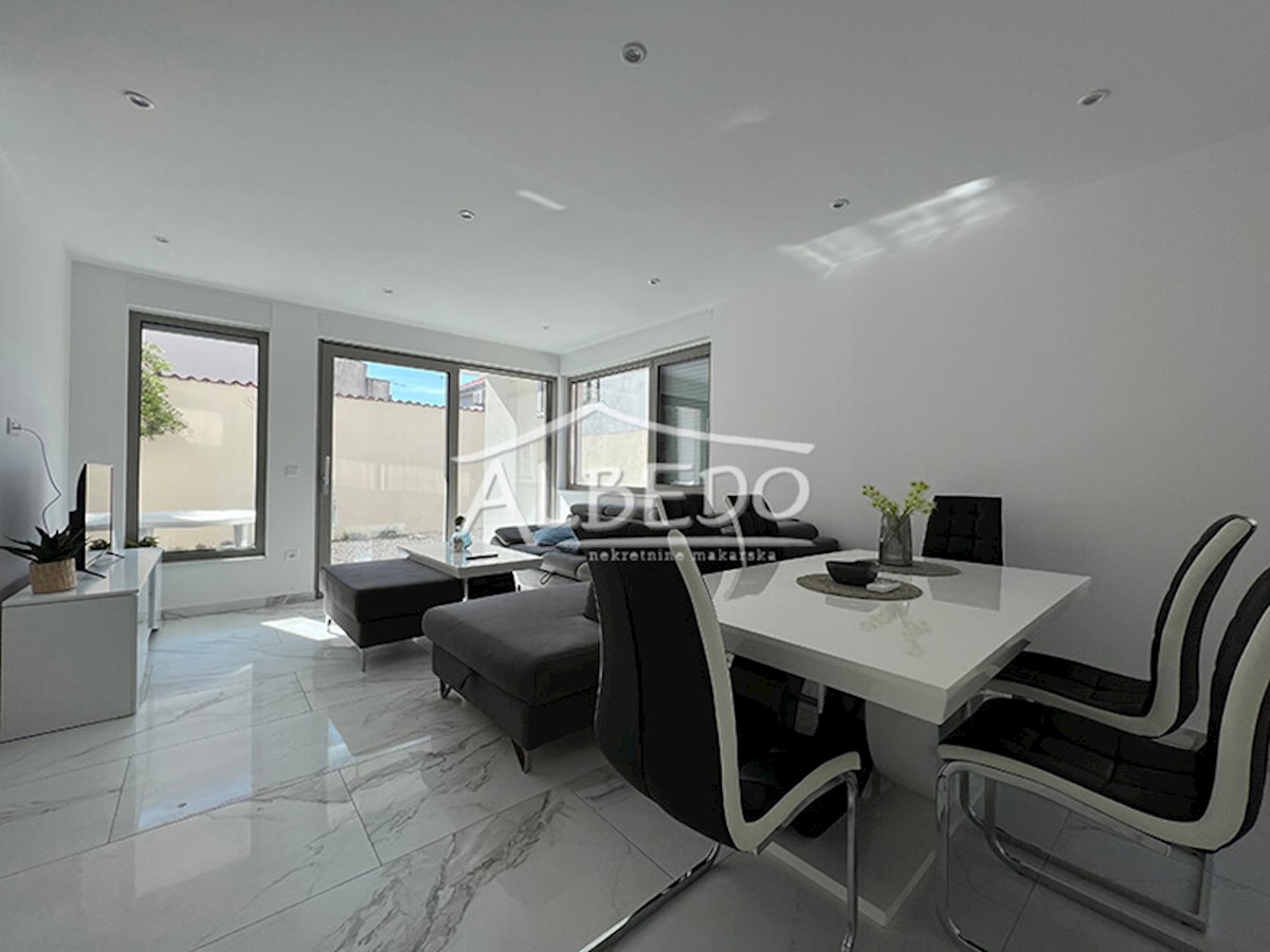 Apartma Na predaj - SPLITSKO-DALMATINSKA MAKARSKA