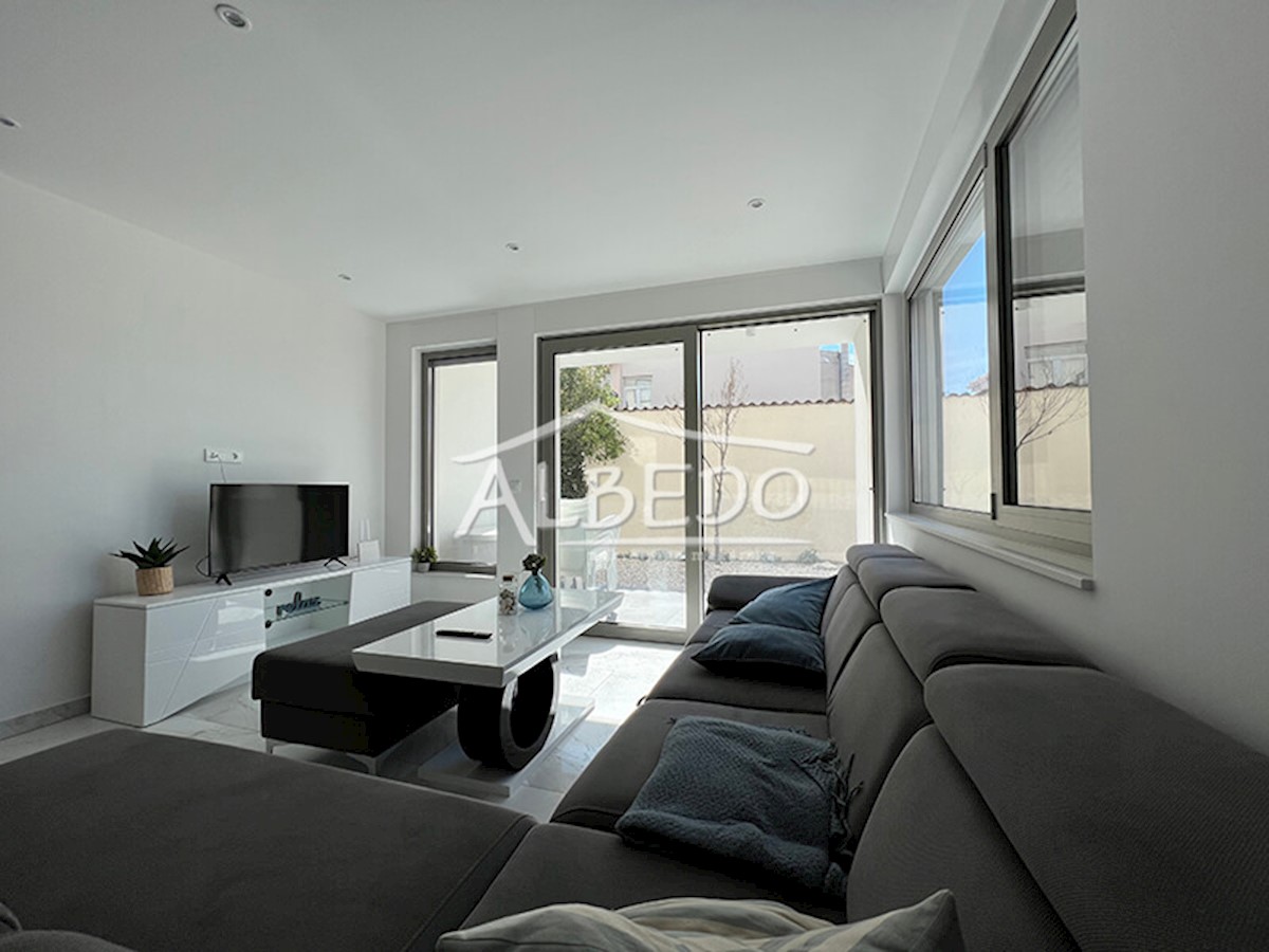 Apartma Na predaj - SPLITSKO-DALMATINSKA MAKARSKA