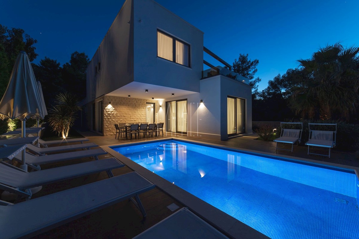 Haus Zu verkaufen - SPLITSKO-DALMATINSKA ČIOVO