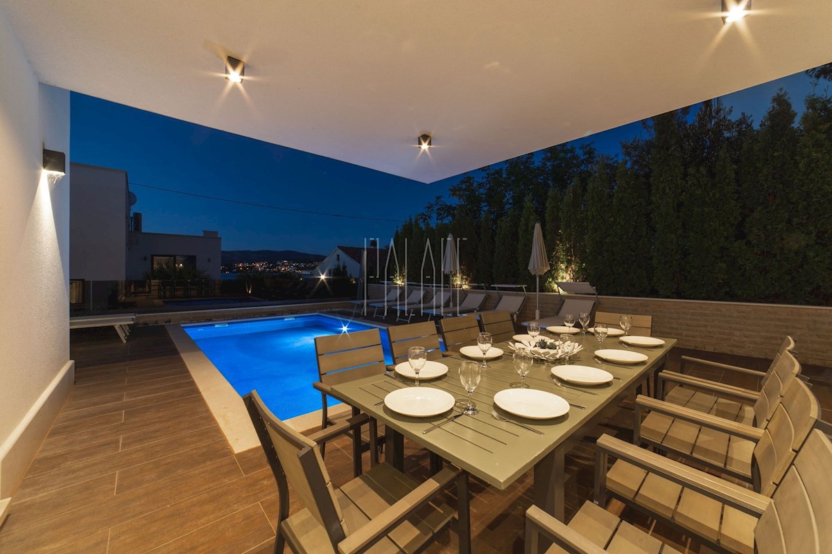 Haus Zu verkaufen - SPLITSKO-DALMATINSKA ČIOVO