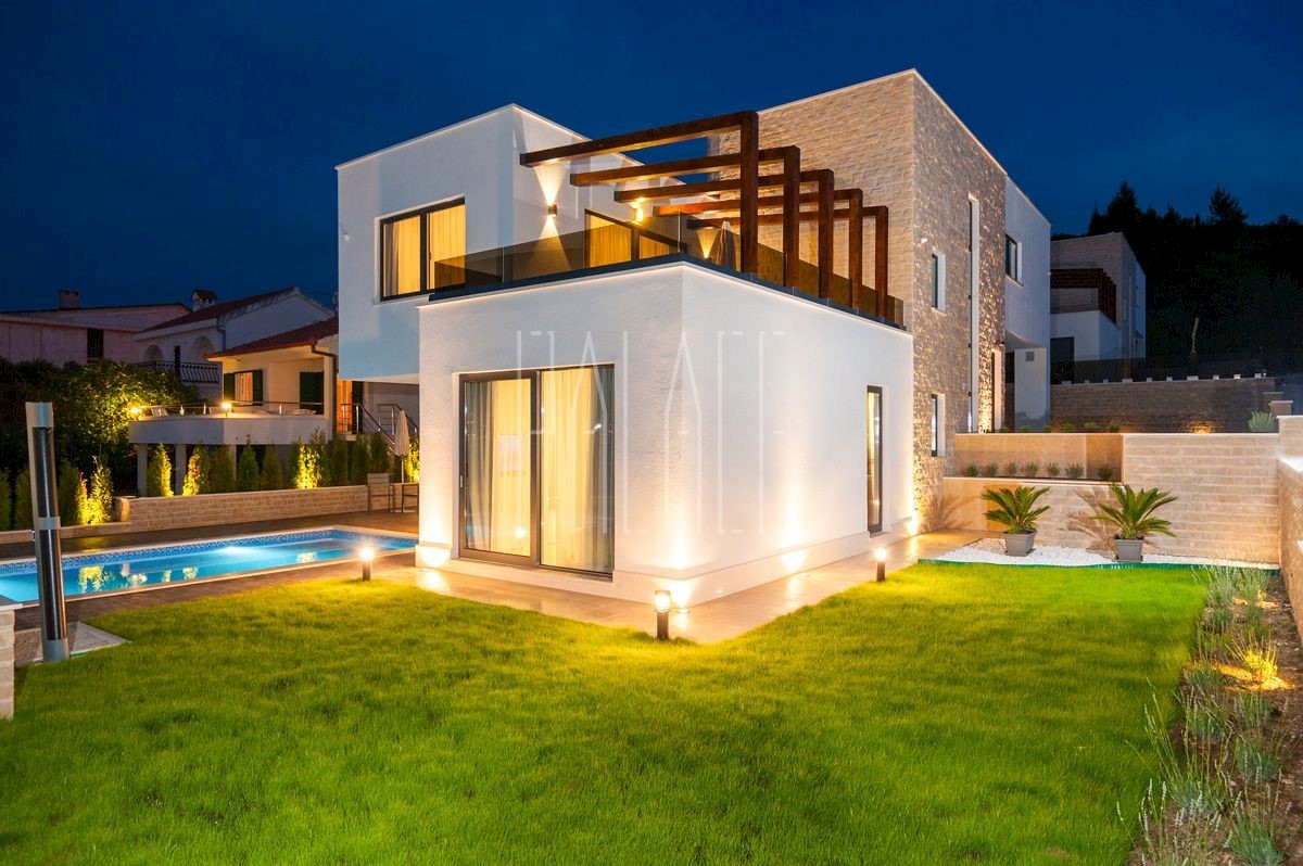 Haus Zu verkaufen - SPLITSKO-DALMATINSKA ČIOVO