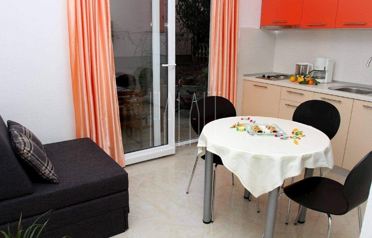 Apartma Na predaj - SPLITSKO-DALMATINSKA ČIOVO