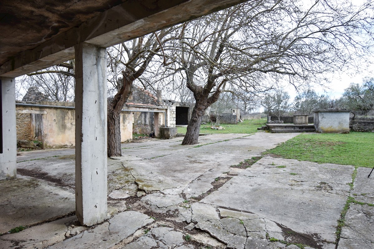 Casa In vendita - ŠIBENSKO-KNINSKA SKRADIN