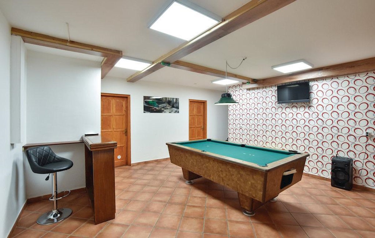 House For sale - SPLITSKO-DALMATINSKA SOLIN