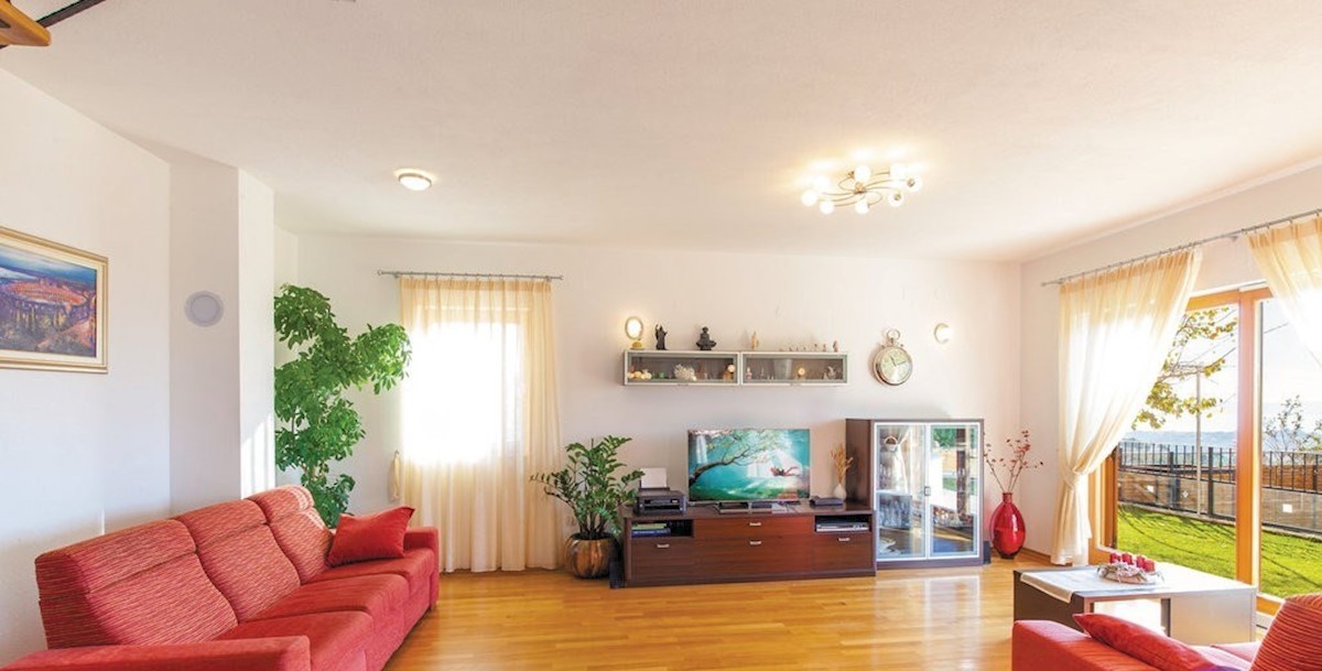 House For sale - SPLITSKO-DALMATINSKA SOLIN
