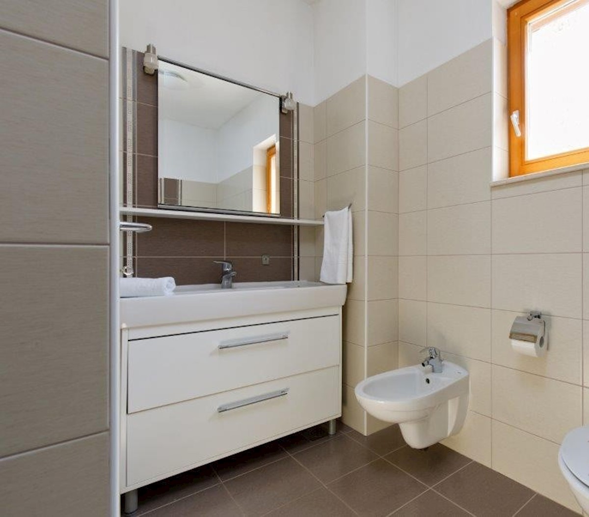 House For sale - SPLITSKO-DALMATINSKA SOLIN