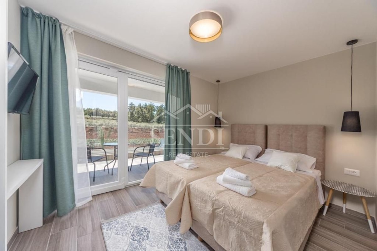 Haus Zu verkaufen - ISTARSKA POREČ