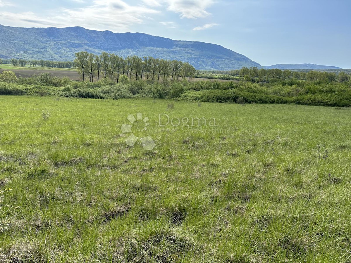Parcela Naprodaj - ISTARSKA Kršan