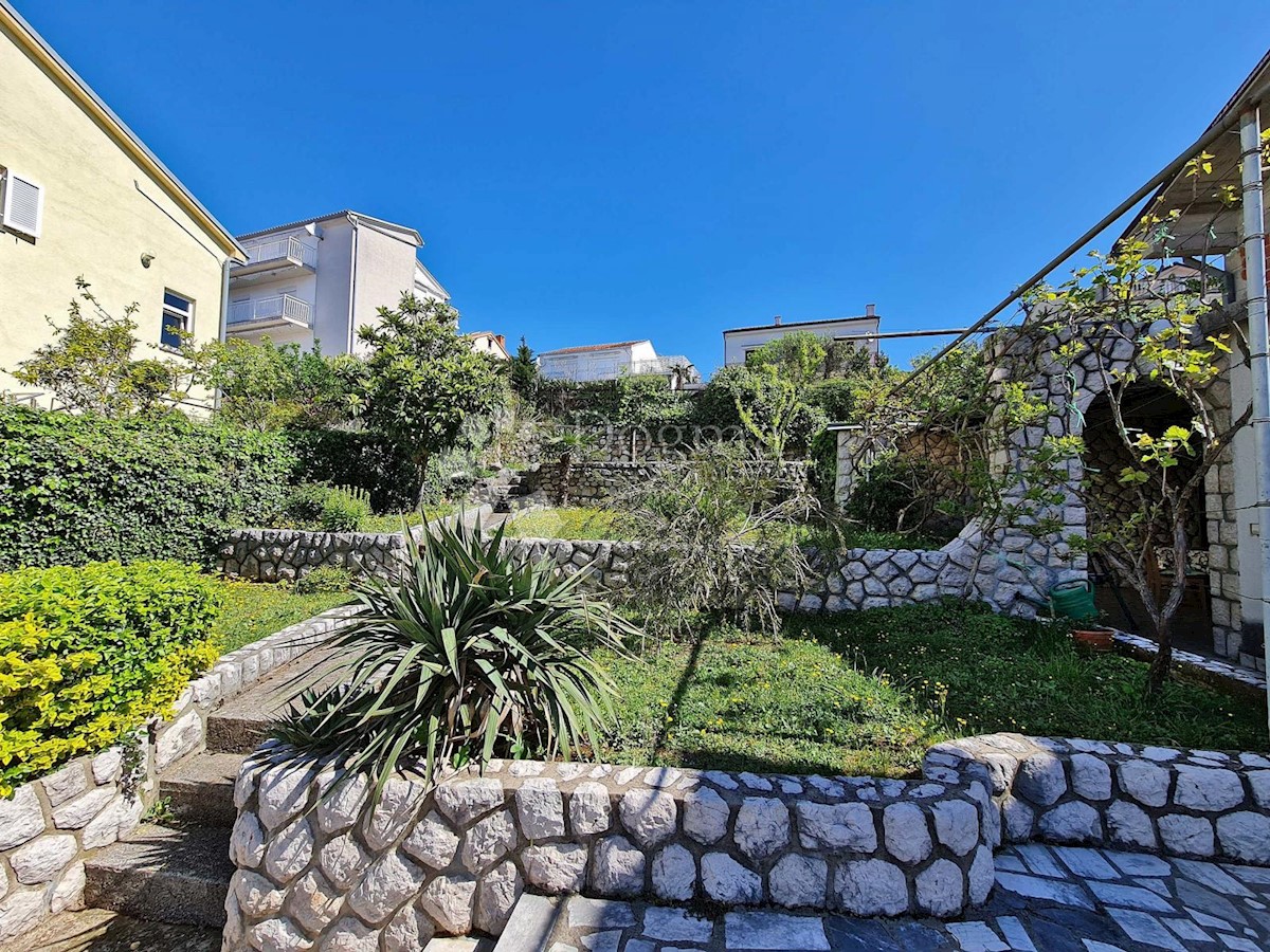Stan Na prodaju - PRIMORSKO-GORANSKA CRIKVENICA