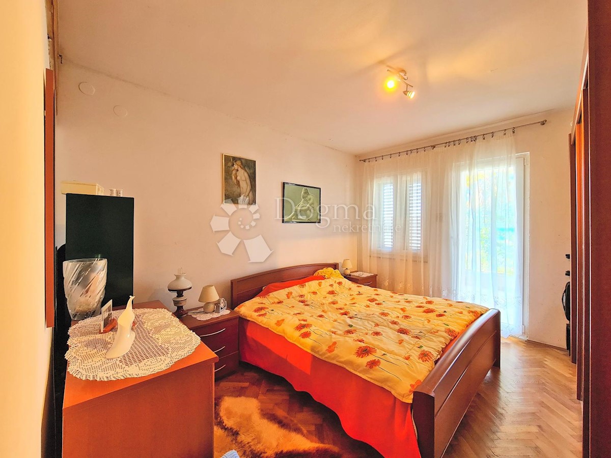 Stan Na prodaju - PRIMORSKO-GORANSKA CRIKVENICA