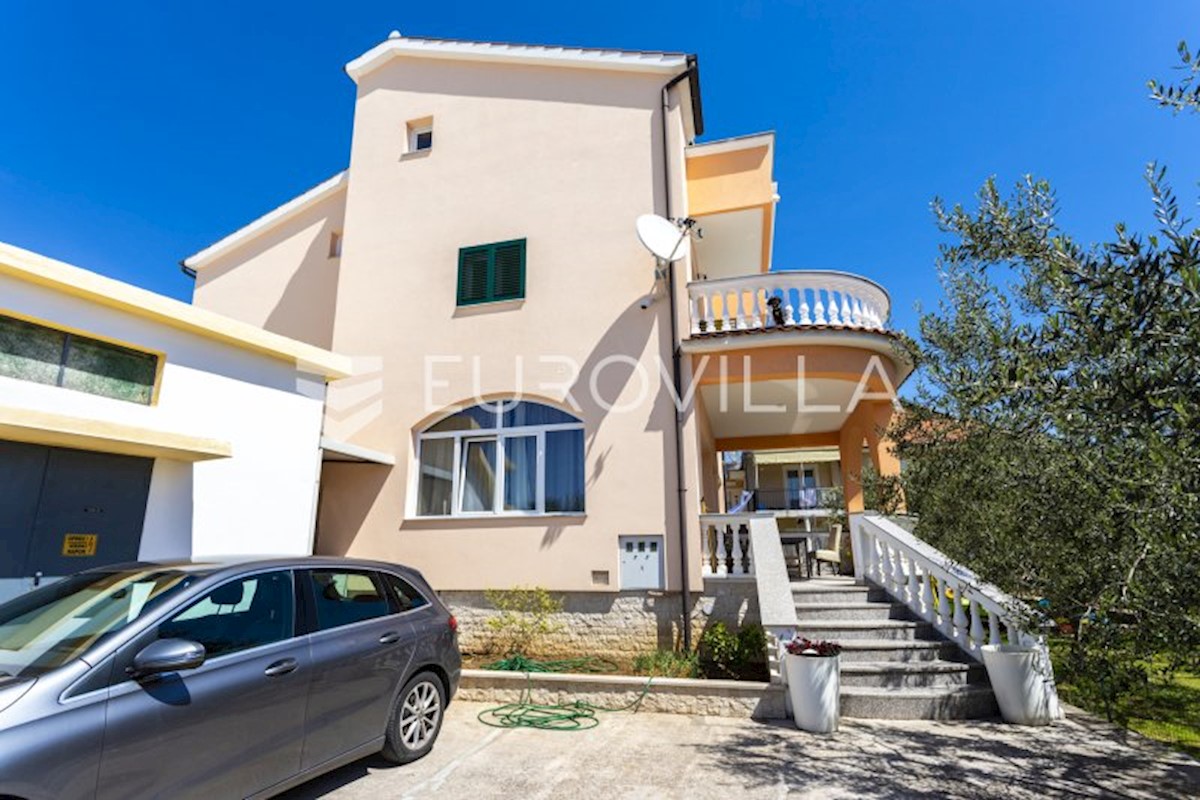 Casa In vendita - PRIMORSKO-GORANSKA CRES