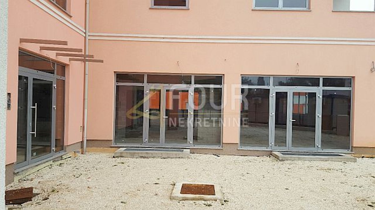 Komerční K pronájmu - ISTARSKA ROVINJ