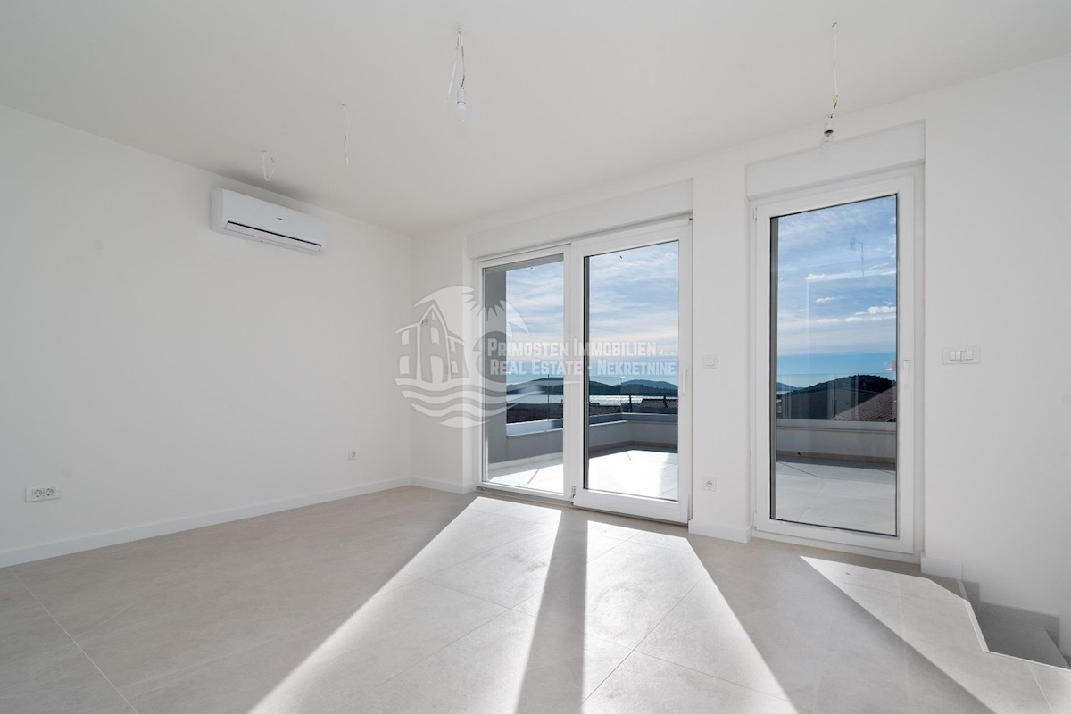 Maison À vendre - ŠIBENSKO-KNINSKA TRIBUNJ