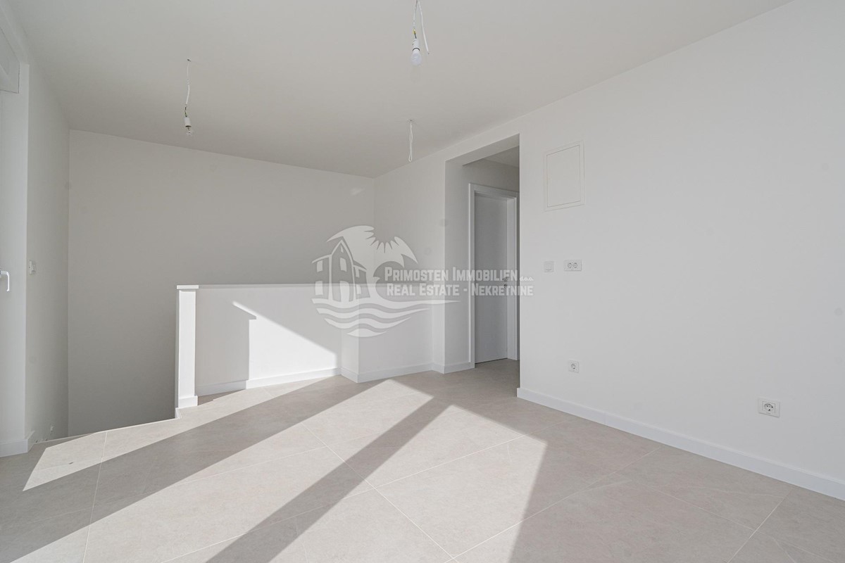 Maison À vendre - ŠIBENSKO-KNINSKA TRIBUNJ
