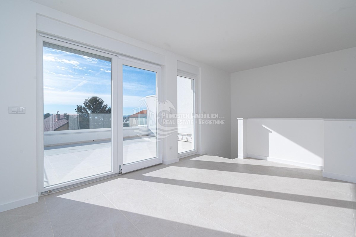 Maison À vendre - ŠIBENSKO-KNINSKA TRIBUNJ