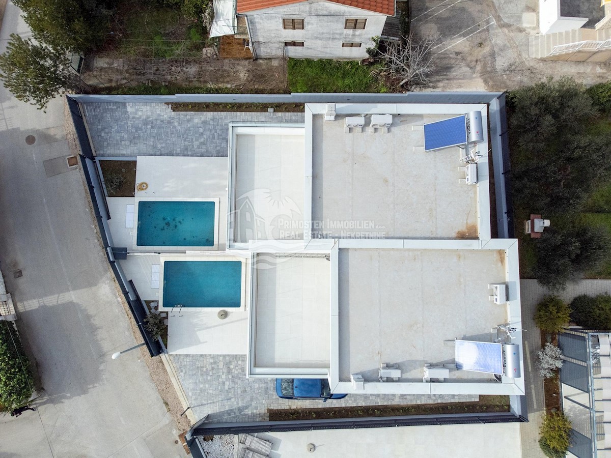 Maison À vendre - ŠIBENSKO-KNINSKA TRIBUNJ
