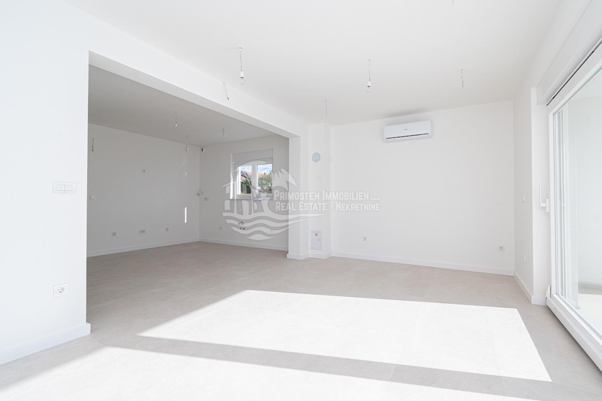 Maison À vendre - ŠIBENSKO-KNINSKA TRIBUNJ