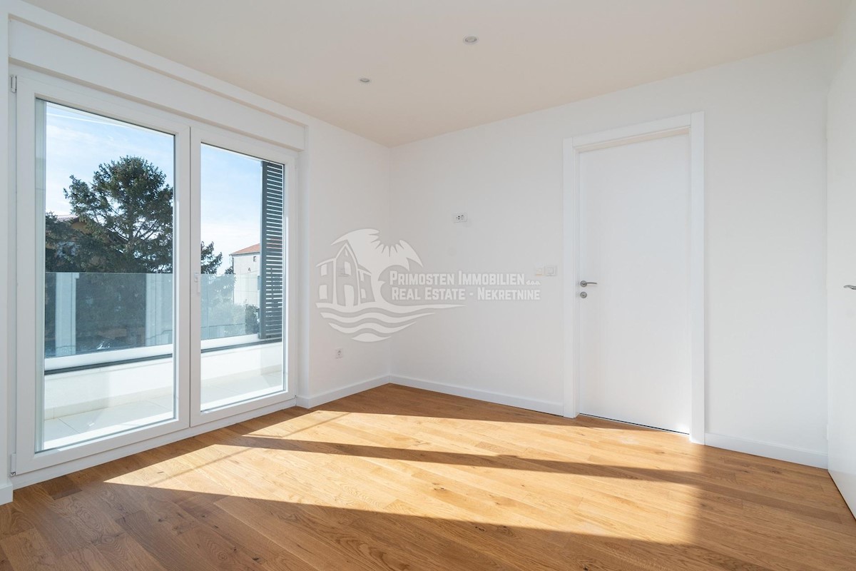 Maison À vendre - ŠIBENSKO-KNINSKA TRIBUNJ