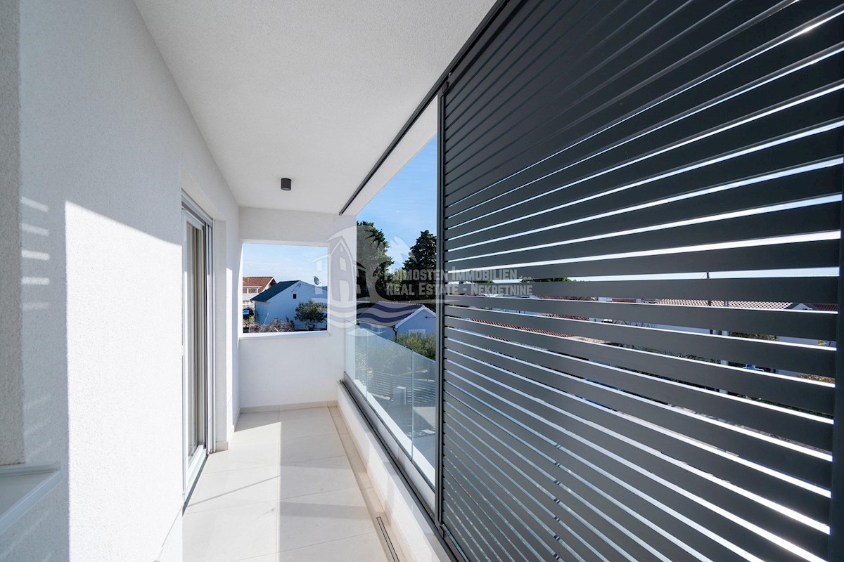 Maison À vendre - ŠIBENSKO-KNINSKA TRIBUNJ