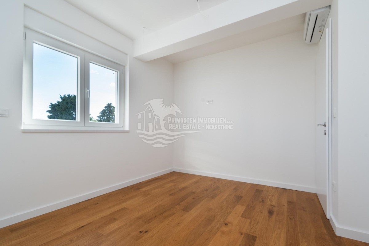 Maison À vendre - ŠIBENSKO-KNINSKA TRIBUNJ