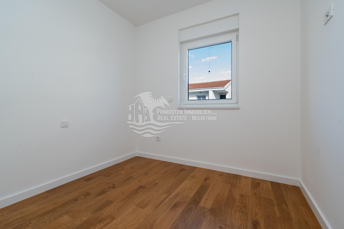 Maison À vendre - ŠIBENSKO-KNINSKA TRIBUNJ