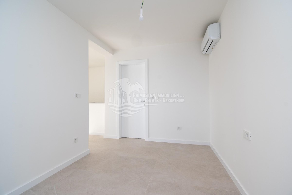 Maison À vendre - ŠIBENSKO-KNINSKA TRIBUNJ