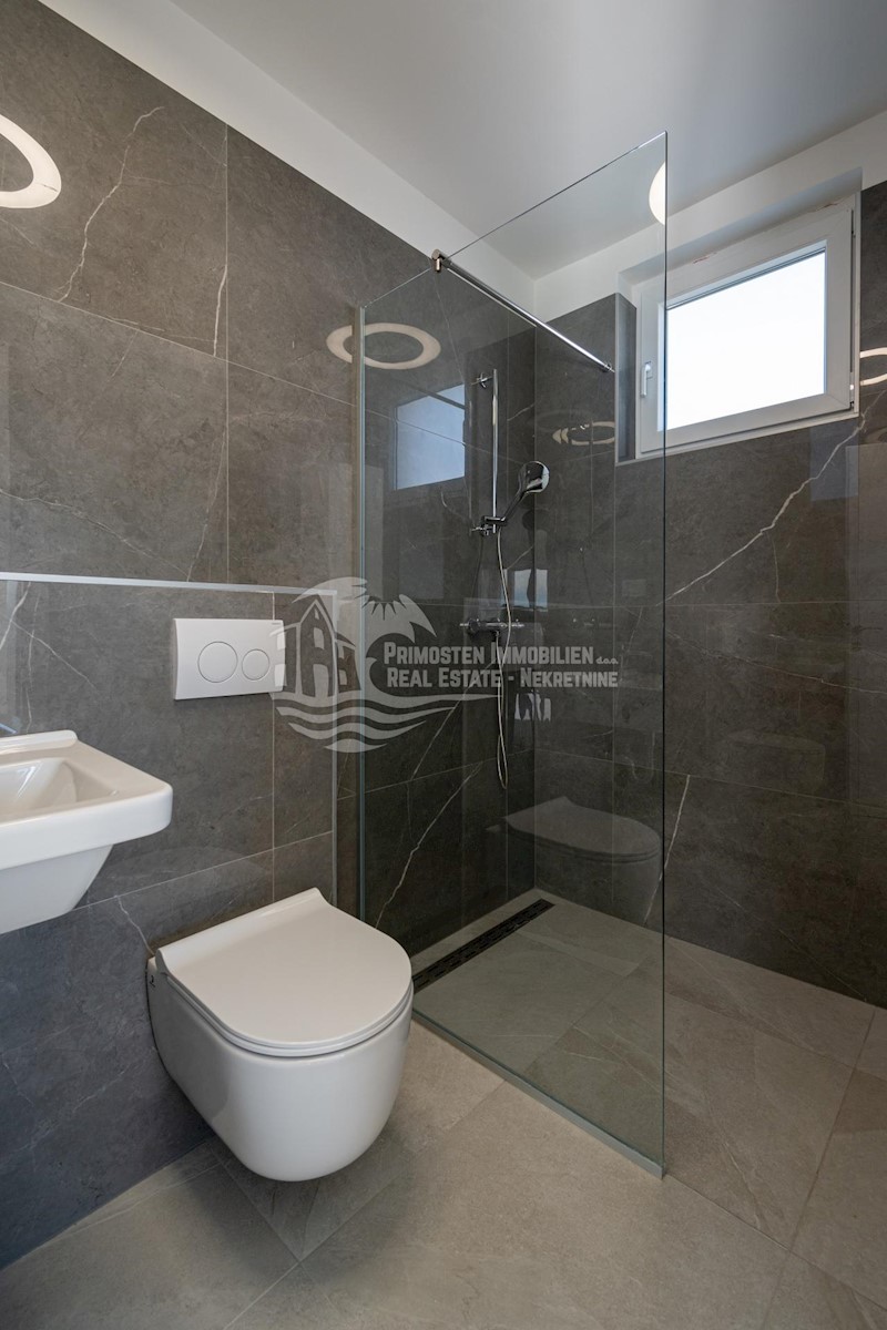 Maison À vendre - ŠIBENSKO-KNINSKA TRIBUNJ
