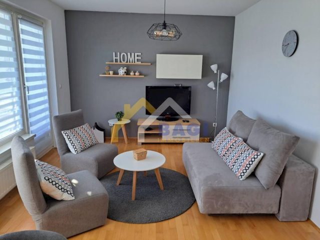 Stan za najam 83 m² – Lanište