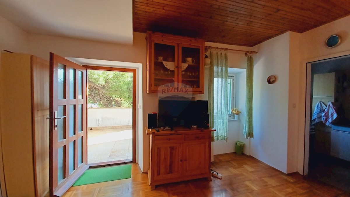 Dom Na predaj - ŠIBENSKO-KNINSKA VODICE