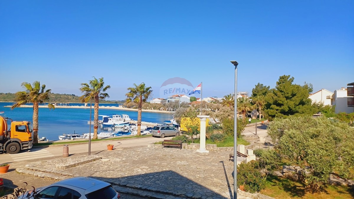 Dom Na predaj - ŠIBENSKO-KNINSKA VODICE
