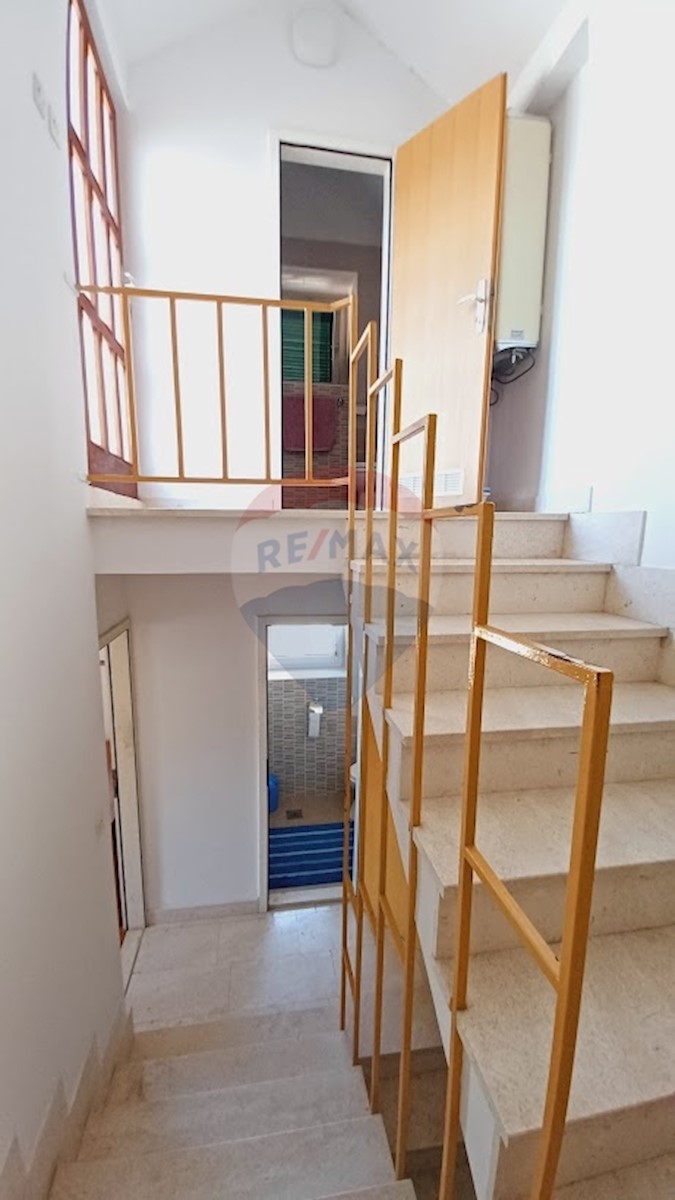 Dom Na predaj - ŠIBENSKO-KNINSKA VODICE