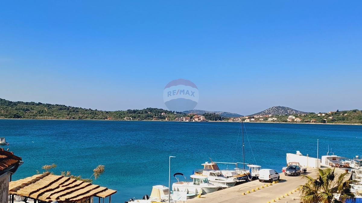 Dom Na predaj - ŠIBENSKO-KNINSKA VODICE