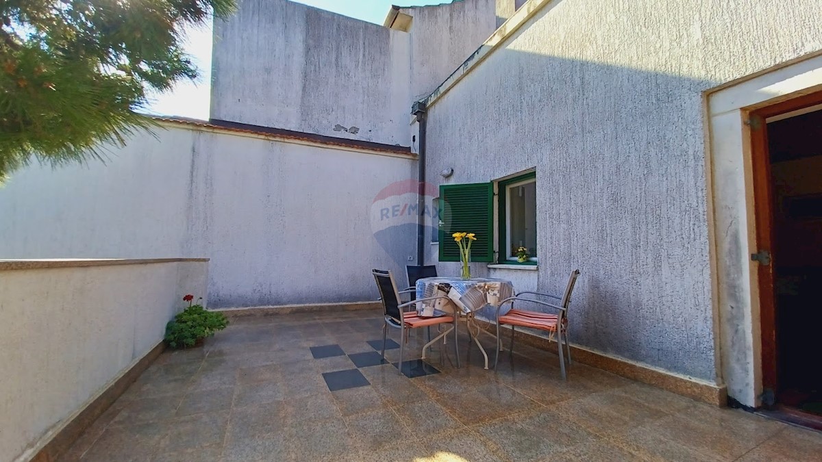 Dom Na predaj - ŠIBENSKO-KNINSKA VODICE