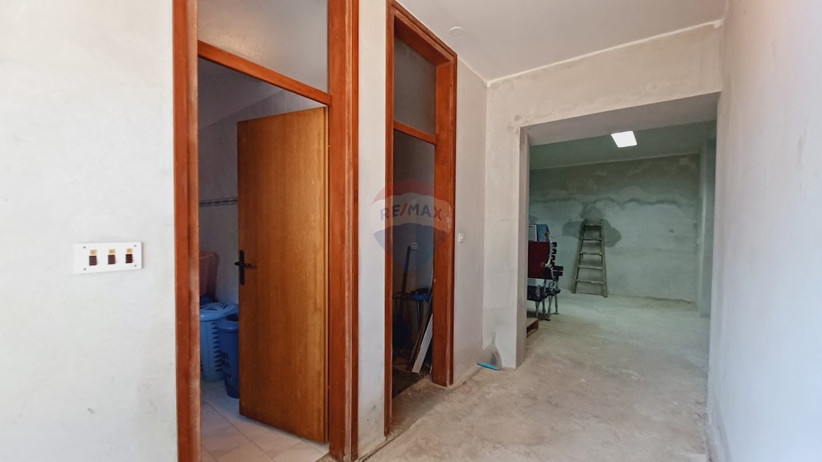 Dom Na predaj - ŠIBENSKO-KNINSKA VODICE