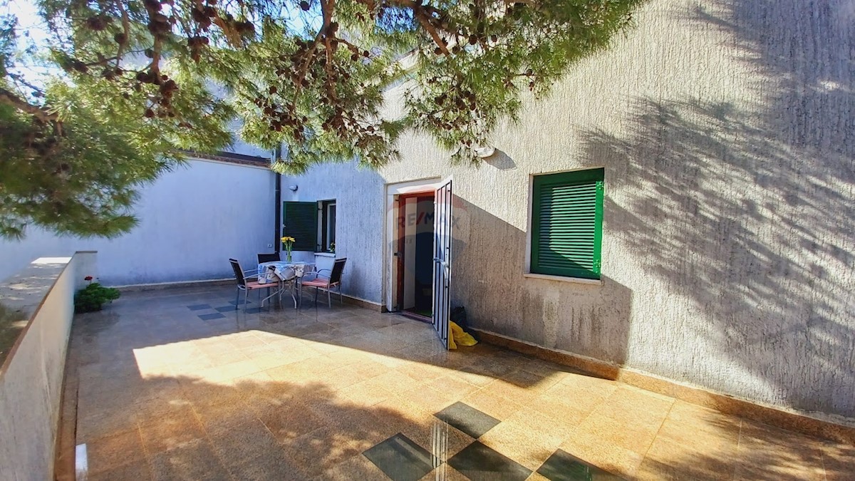 Dom Na predaj - ŠIBENSKO-KNINSKA VODICE