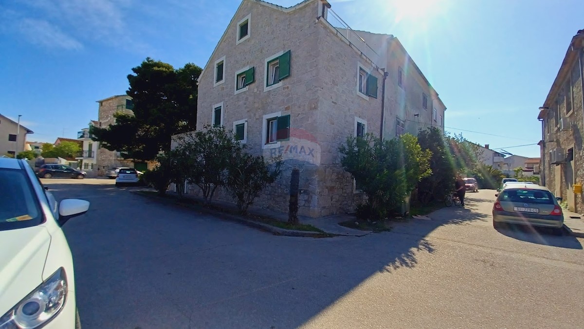 Dom Na predaj - ŠIBENSKO-KNINSKA VODICE