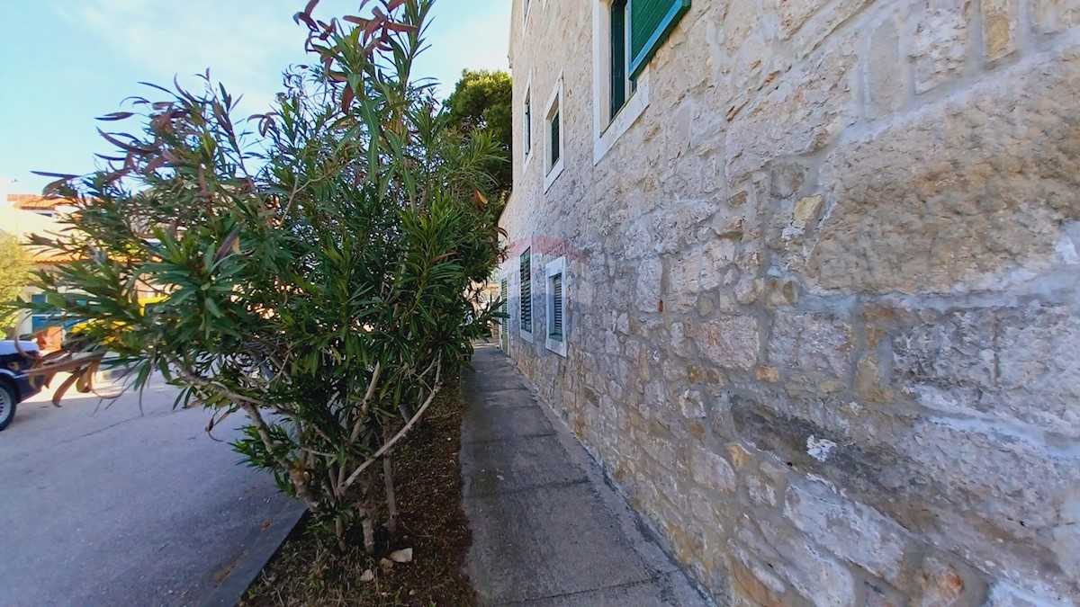 Dom Na predaj - ŠIBENSKO-KNINSKA VODICE