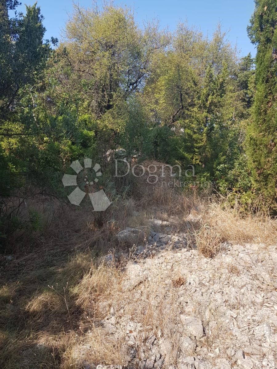 Land For sale - SPLITSKO-DALMATINSKA ŠOLTA